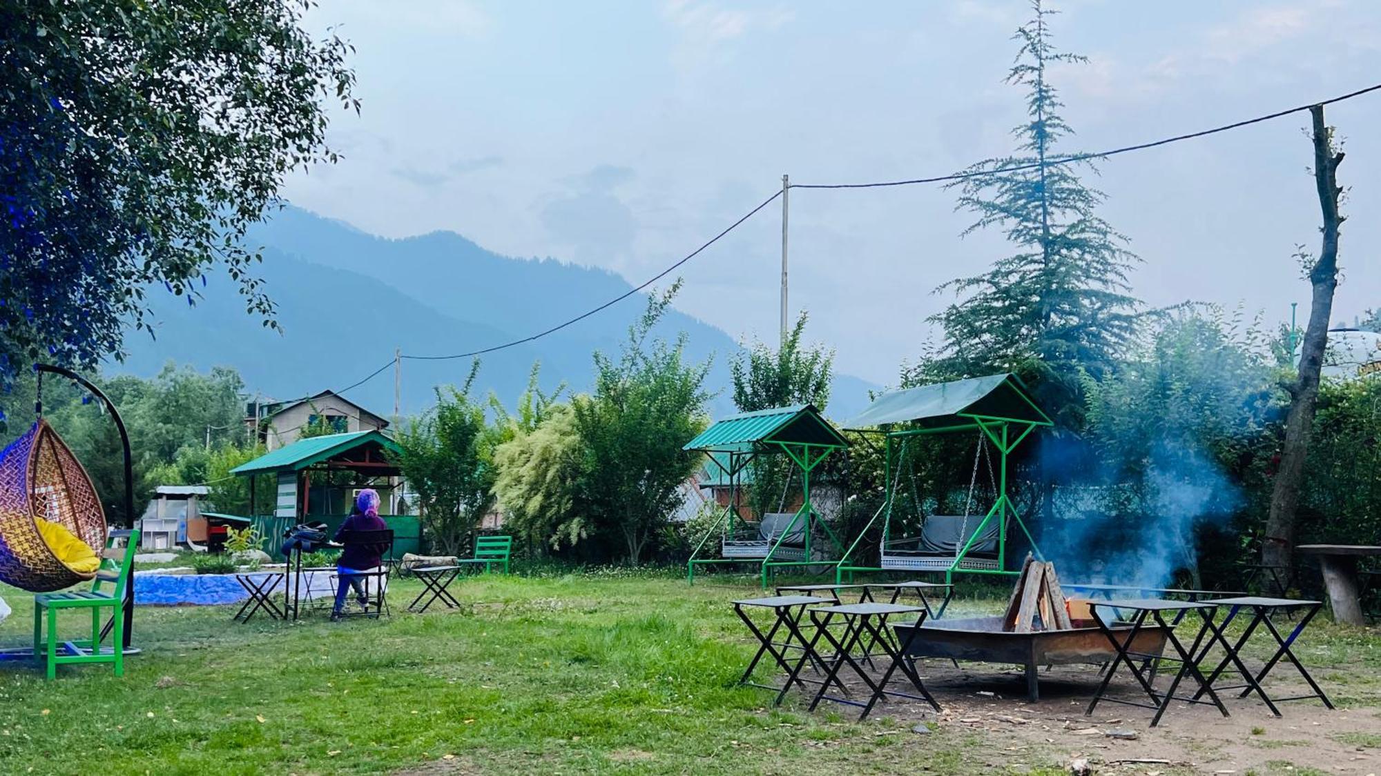 Himalayan Riverside Resort, Manali ภายนอก รูปภาพ