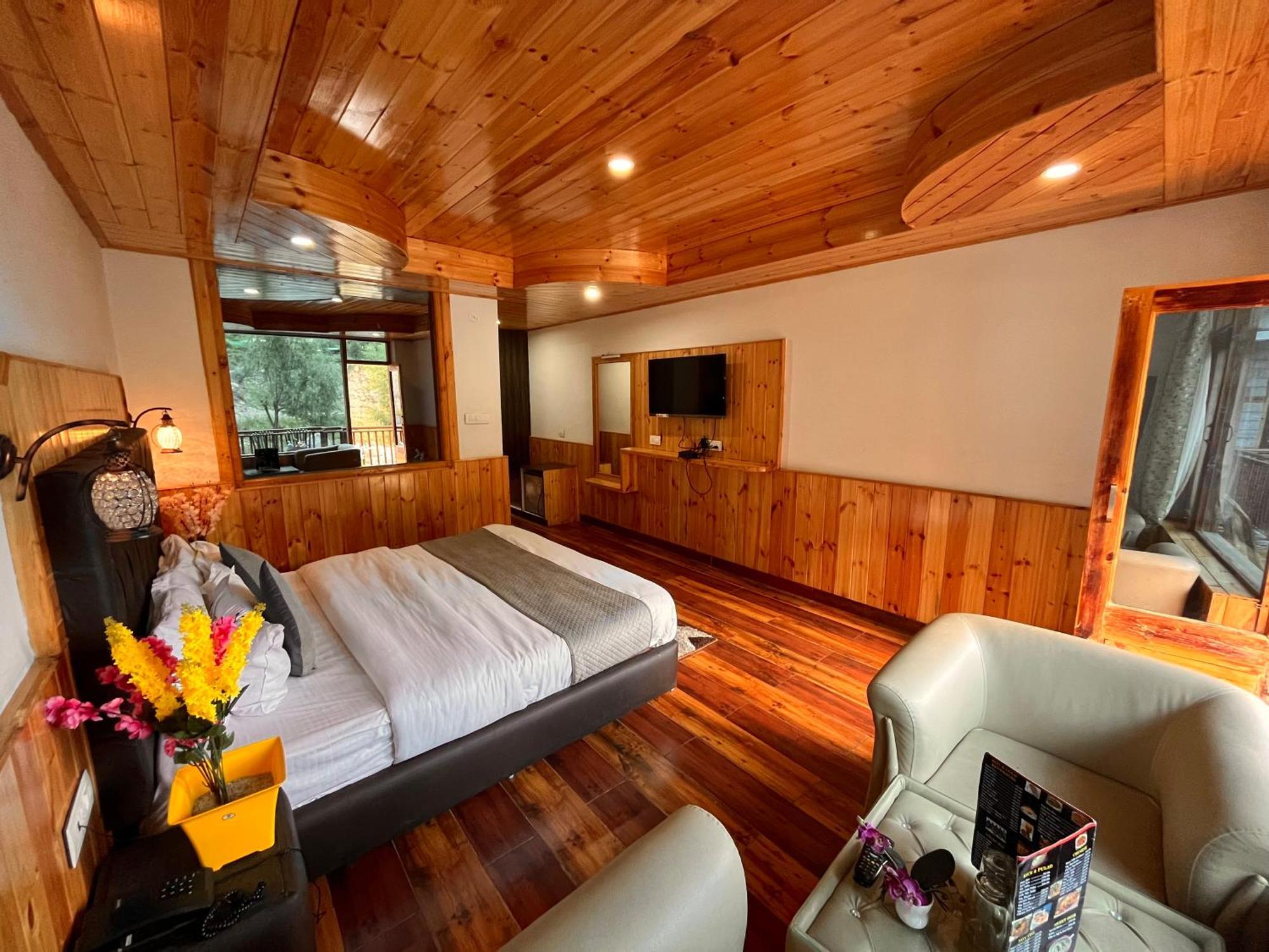 Himalayan Riverside Resort, Manali ภายนอก รูปภาพ