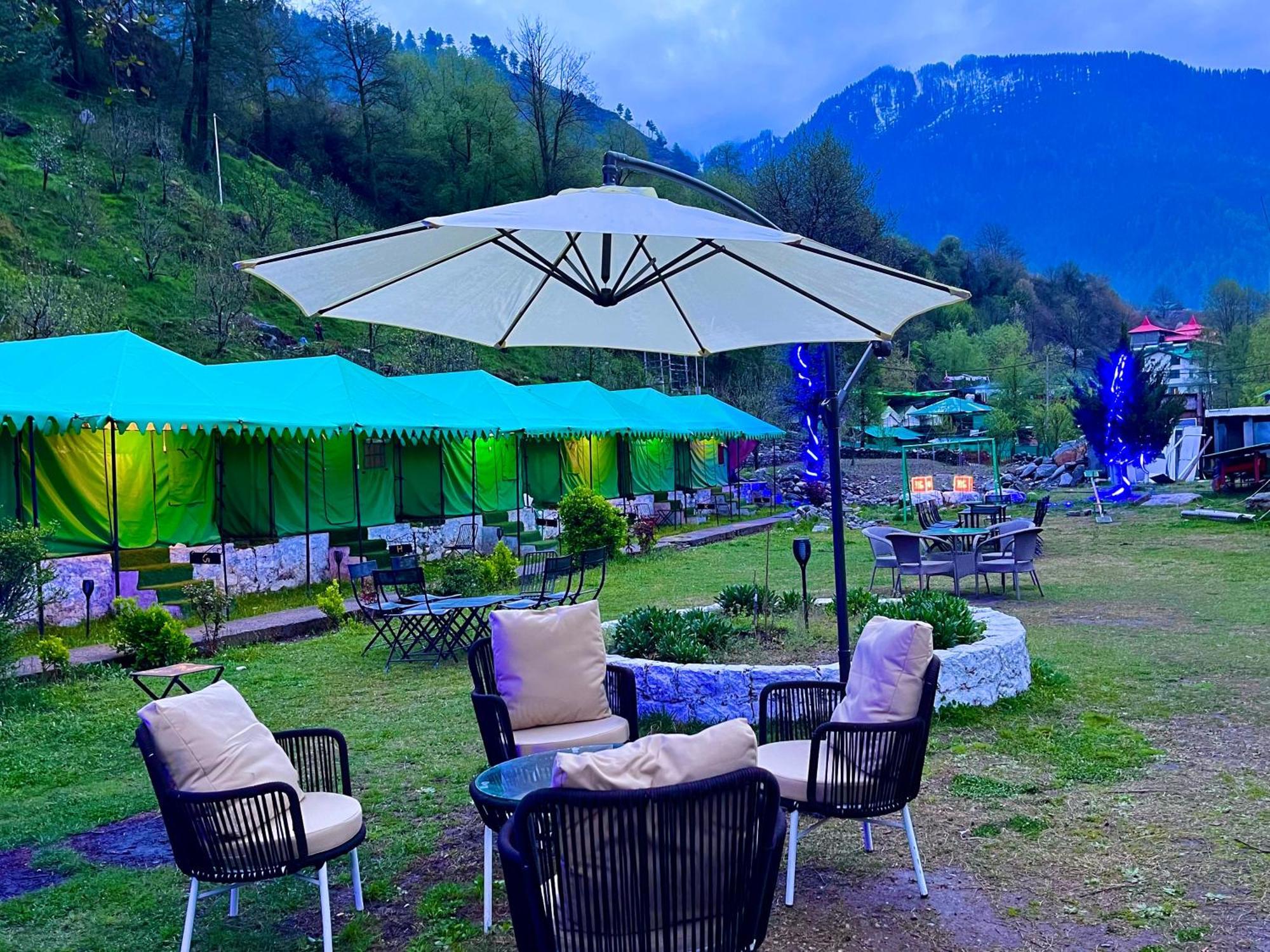 Himalayan Riverside Resort, Manali ภายนอก รูปภาพ